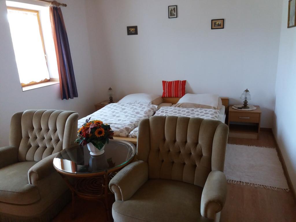 Orban Vendeghaz Guest House Kovagoors Exterior foto